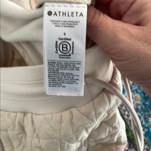 Athleta Cream Quilted Bubble Mini Skirt - Picture 5 of 7